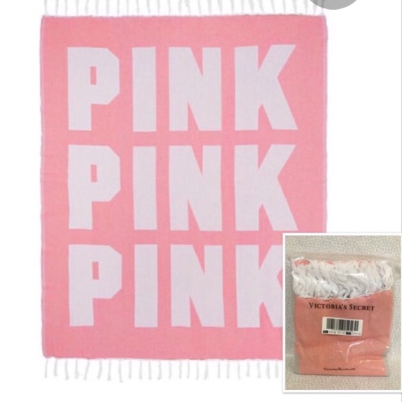 PINK Victoria's Secret Accessories - 🌟CLOSET CLEAR OUT🌟VS PINK coral blanket